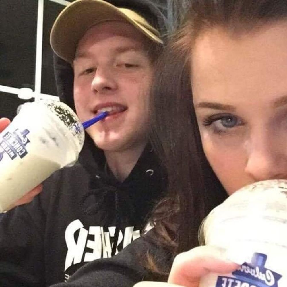 Meet your Posher, Adrien