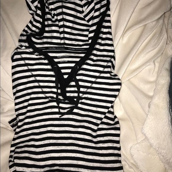 Calvin Kline performance hoodie. - Picture 5 of 7