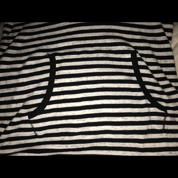 Calvin Kline performance hoodie. - Picture 6 of 7