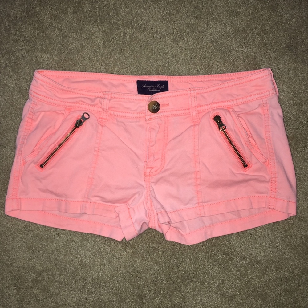 American Eagle hot pink shorts