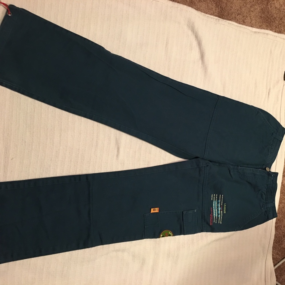 Green lpgy pants