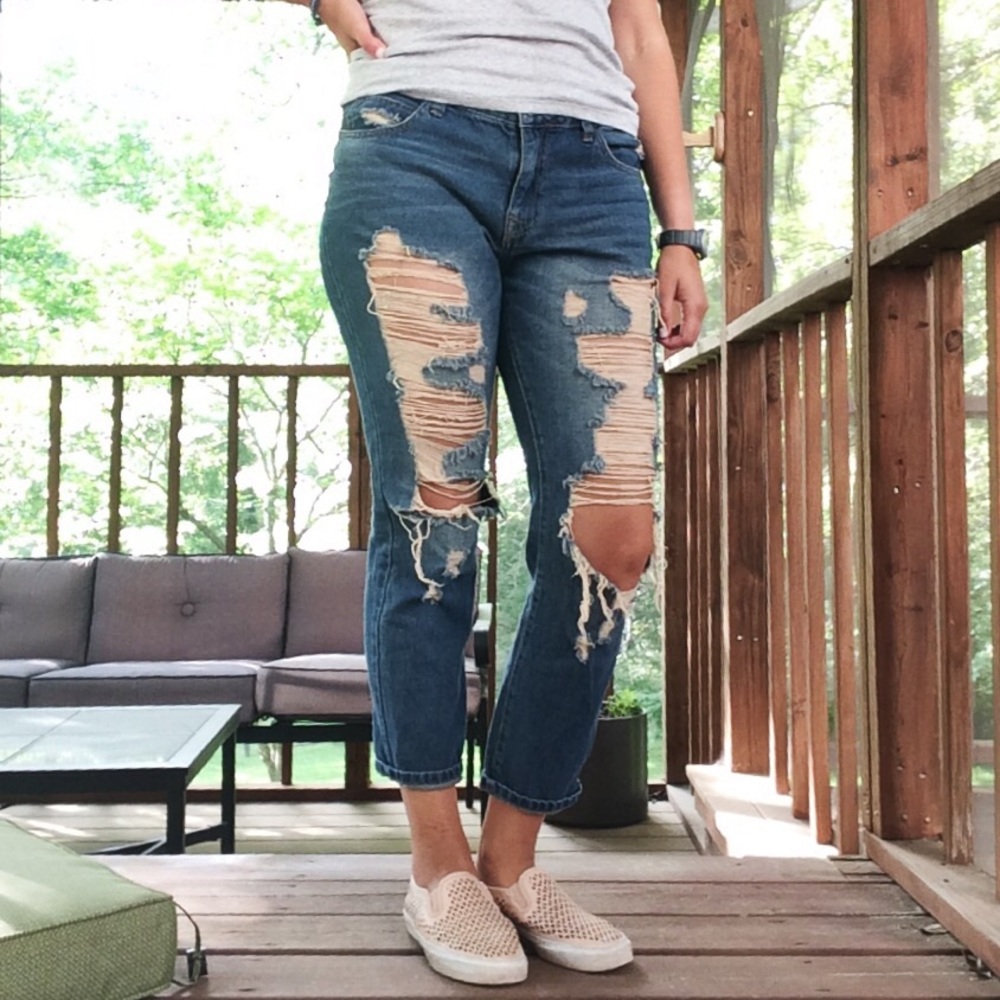 Forever 21 dark wash, torn jeans
