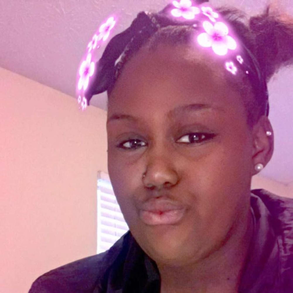 Meet your Posher, Deniqua