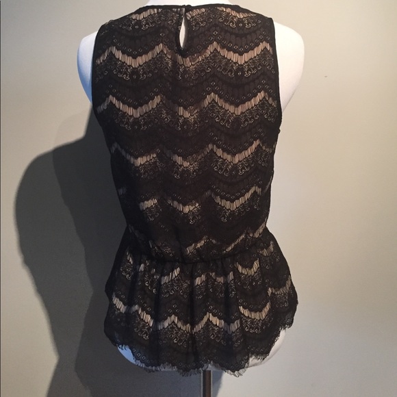 STUNNING lace peplum! - Picture 2 of 3