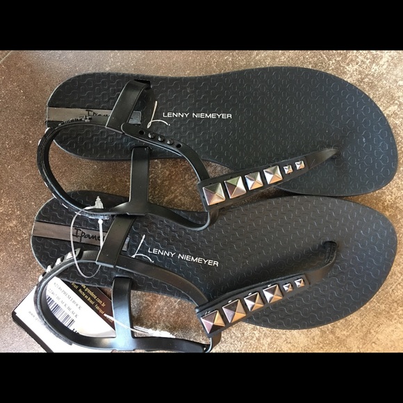 Ipanema Shoes - Black Ipanema Sandals