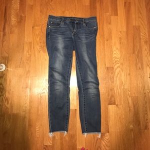 LIGHT WASH JEAN CAPRIS