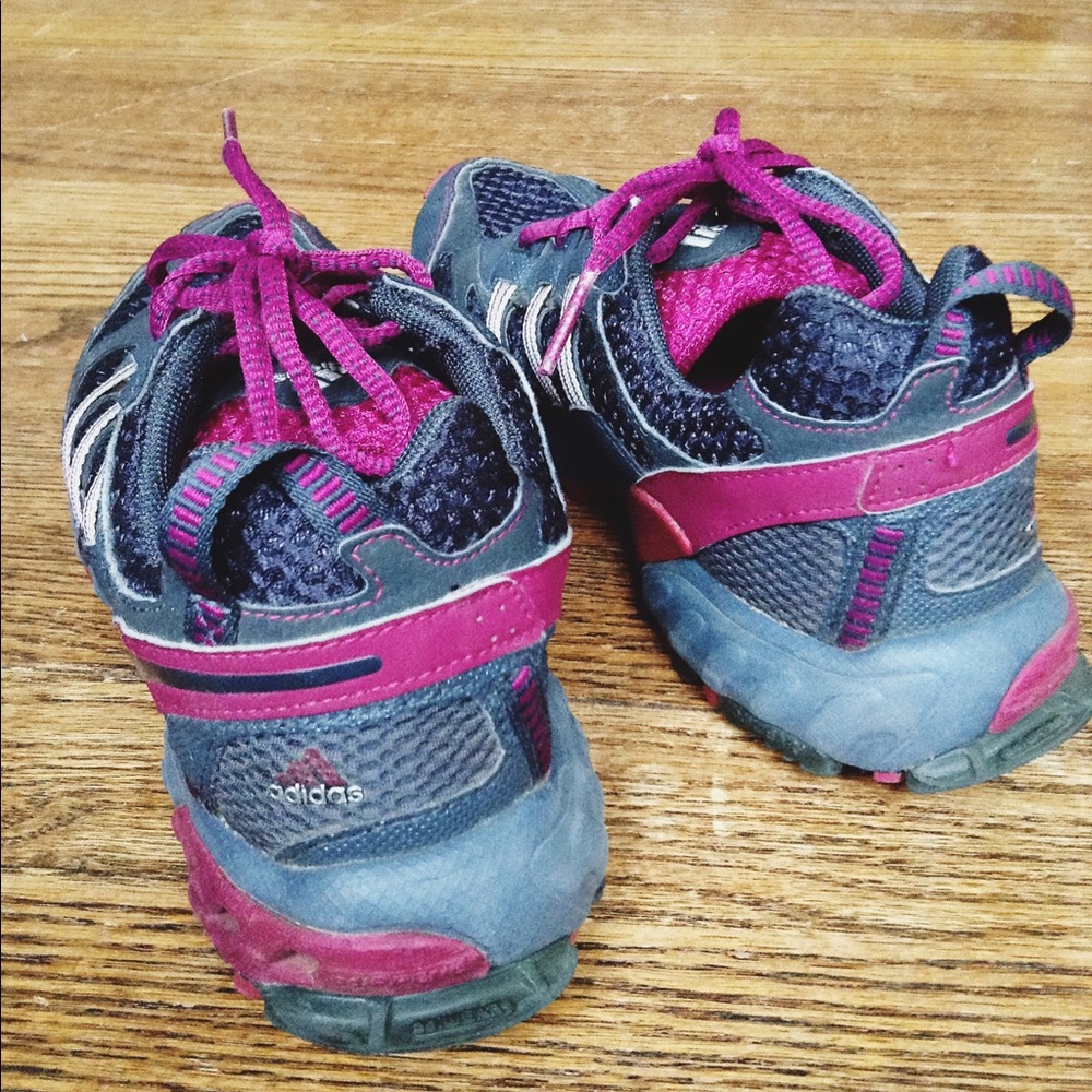 Adidas Kanadia TR