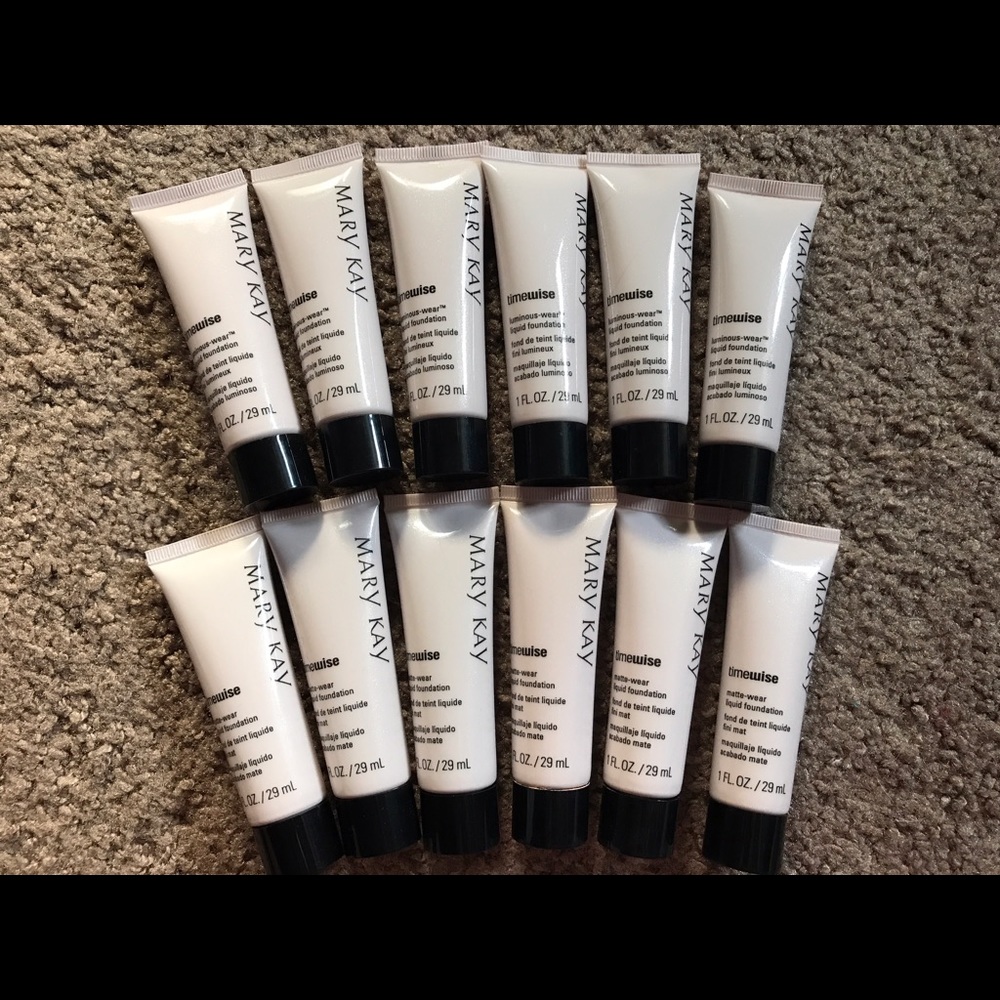 SOLD on Mercari! Mary Kay Liquid Foundation Set