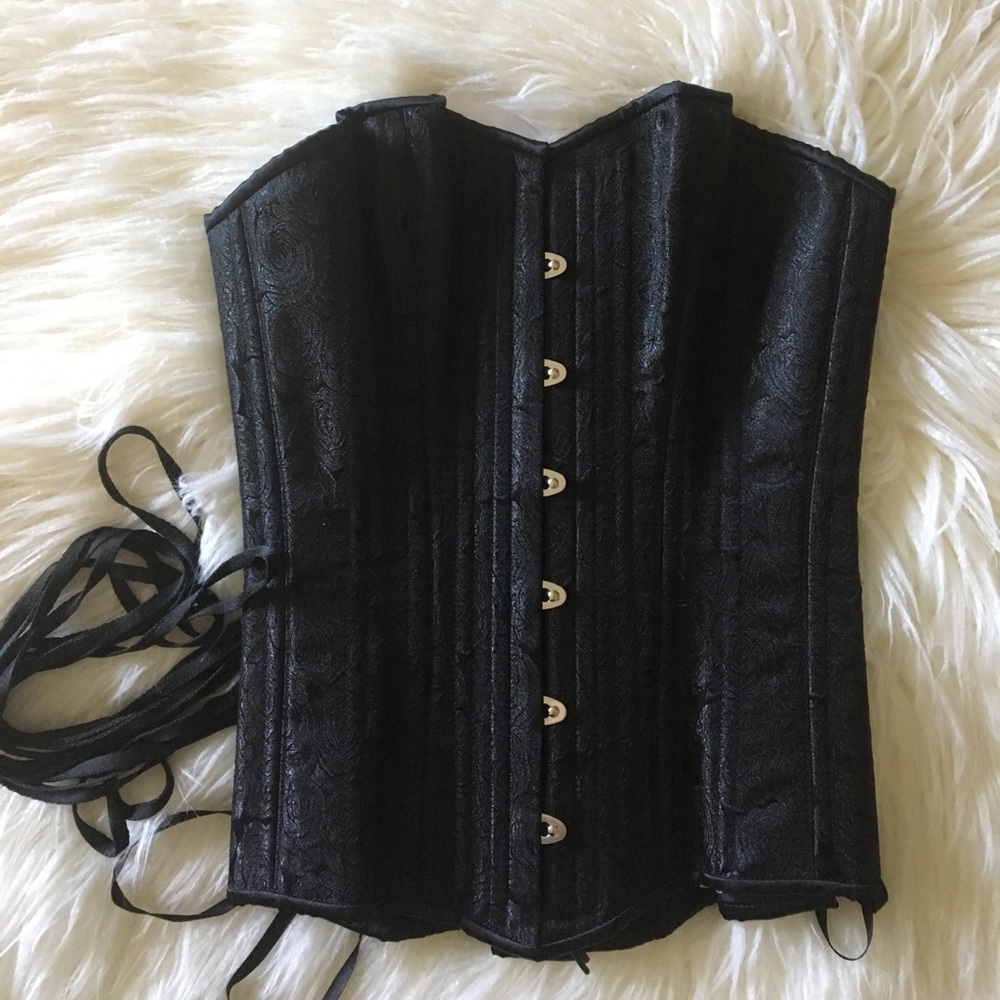 🆕 Black Steel Boned Corset