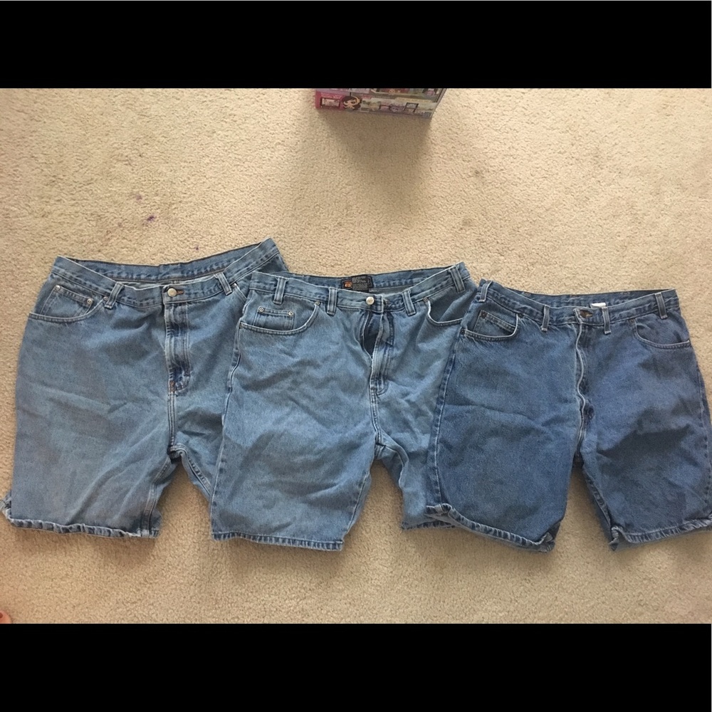 3 pairs of Men's 38 Shorts