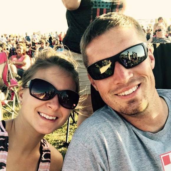 Meet your Posher, Jena - Picture 1 of 1