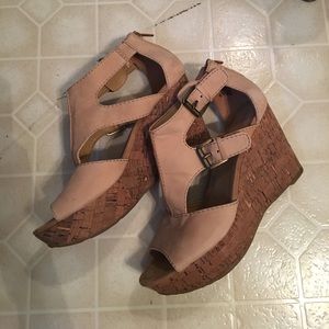 Nine West nude wedges