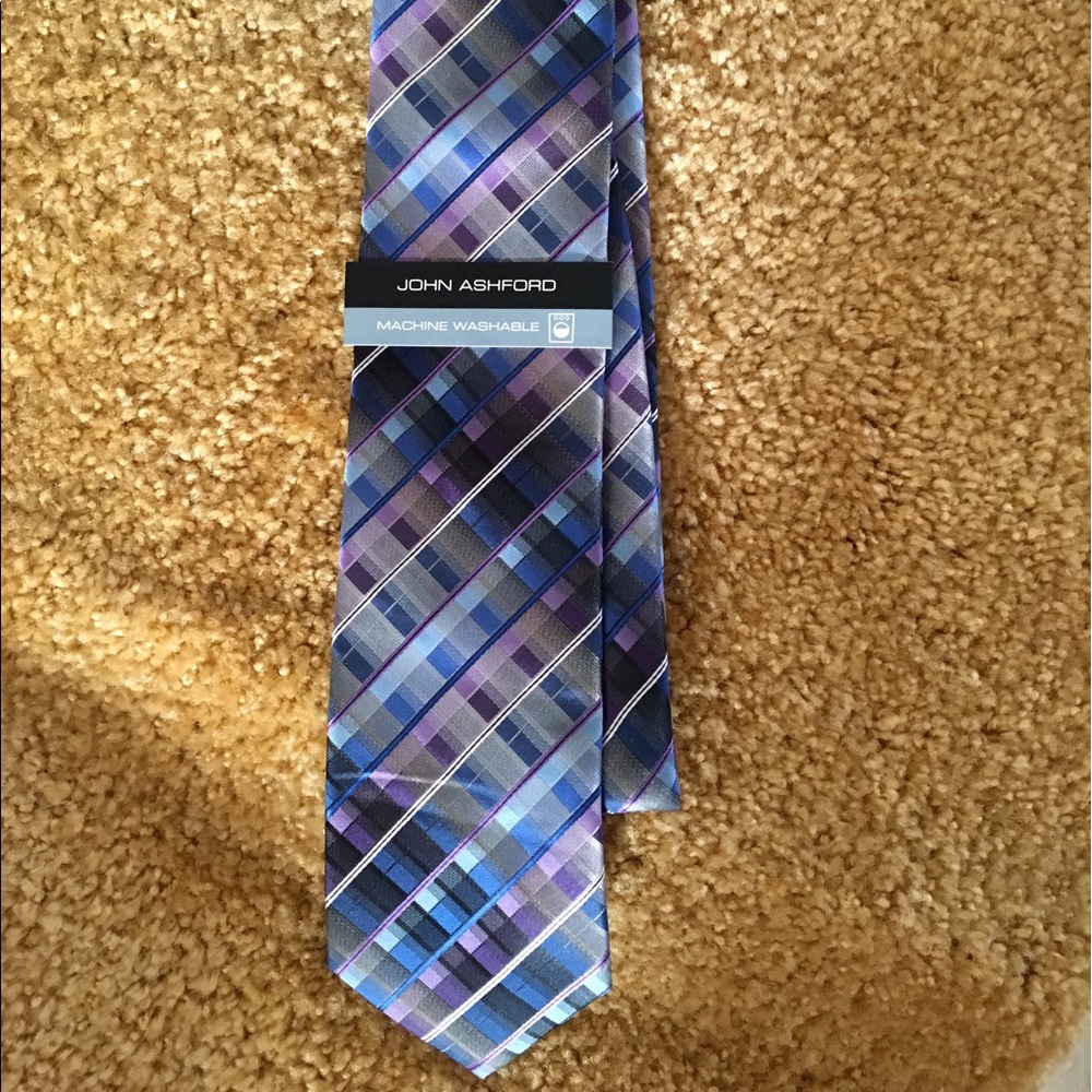 New John Ashford Tie.  Great colors and slim fit.