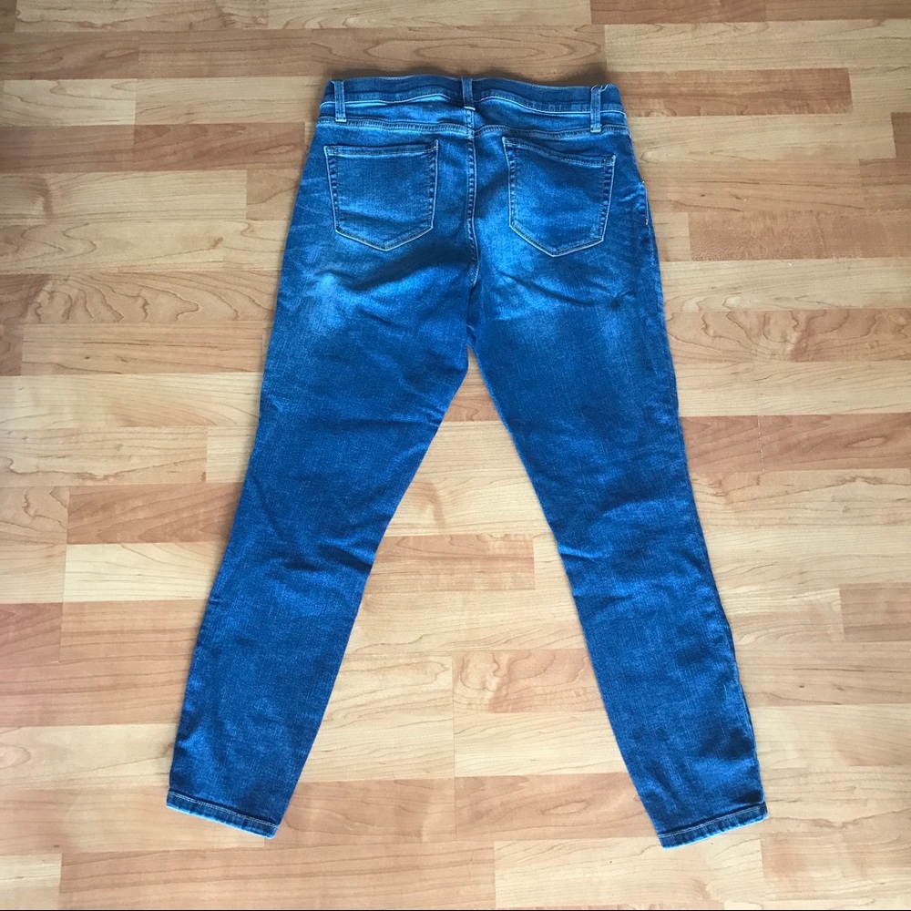 Maternity Jeans - Picture 2 of 3