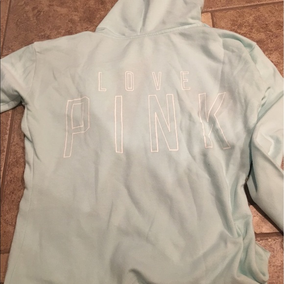 pullover - Picture 3 of 3