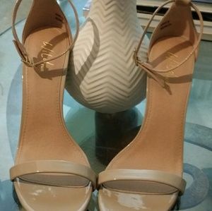 Beige/brown new stilleto