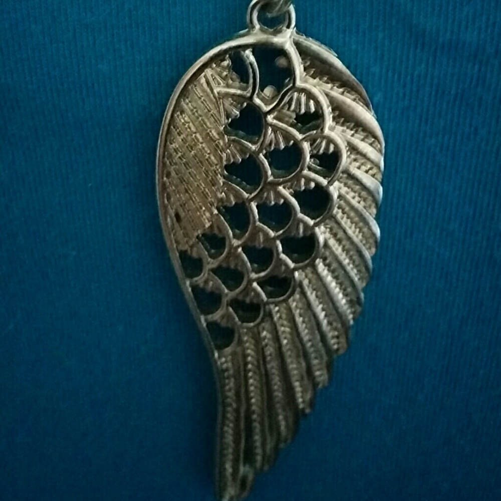 Jewelry - Picture 2 of 2