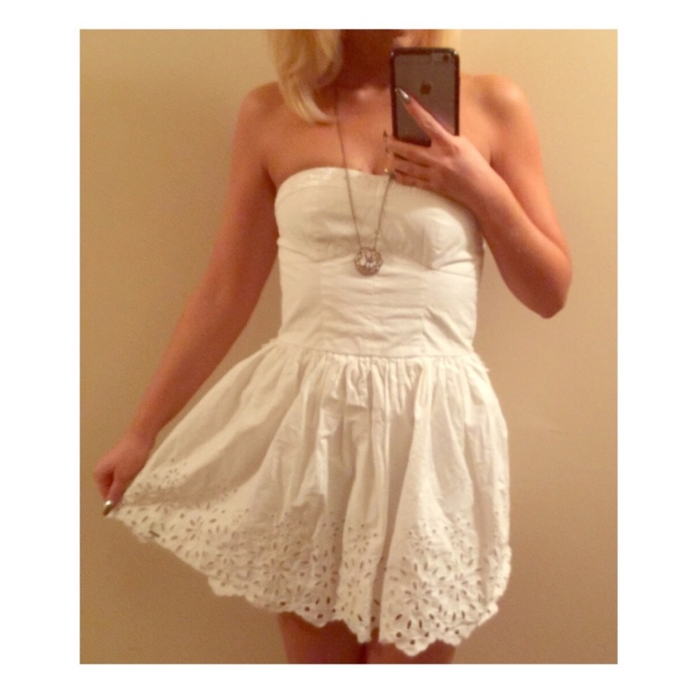 NWT Fit & Flare Strapless White Dress