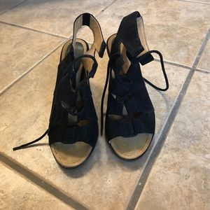 Size 7.5 cute black shoes