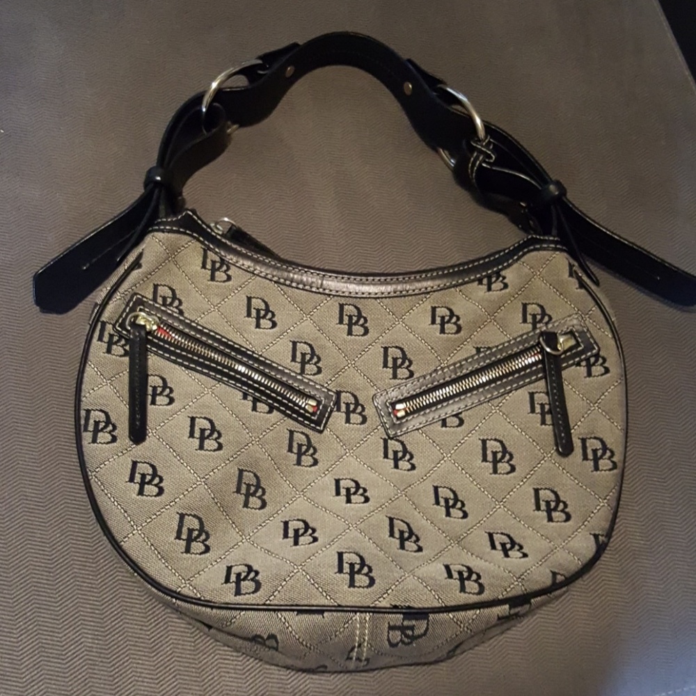 Dooney and Bourke purse