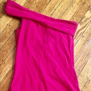 Pink one shoulder top 💕