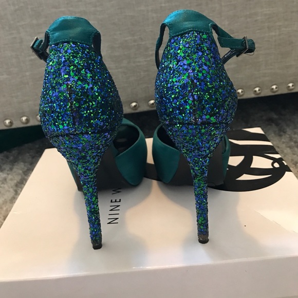 Nine West peep toe stilletos - Picture 3 of 3