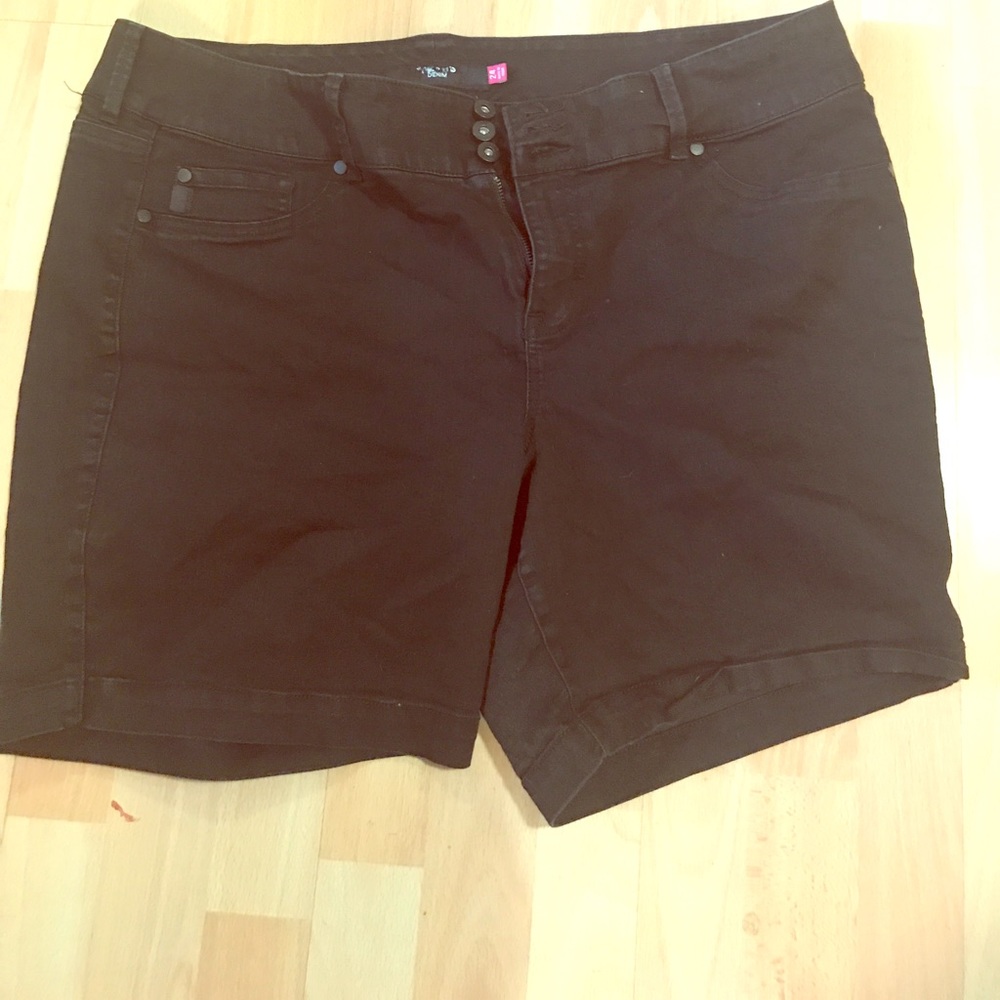 Black torrid denim shorts