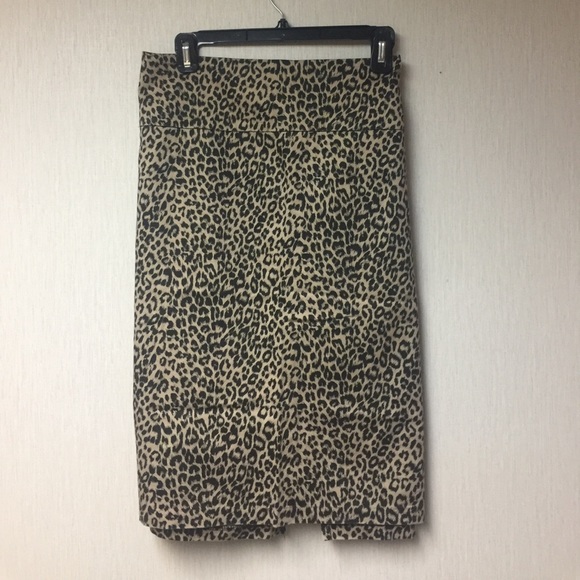 Dots cheetah print pencil shirt. Plus size - Picture 1 of 6