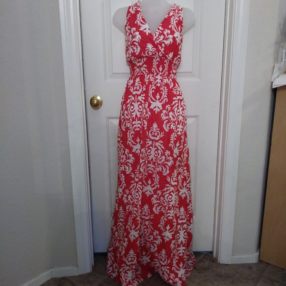 Georgious Maxi Dress