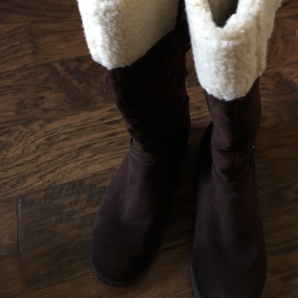 Michael kors boots brown and cream