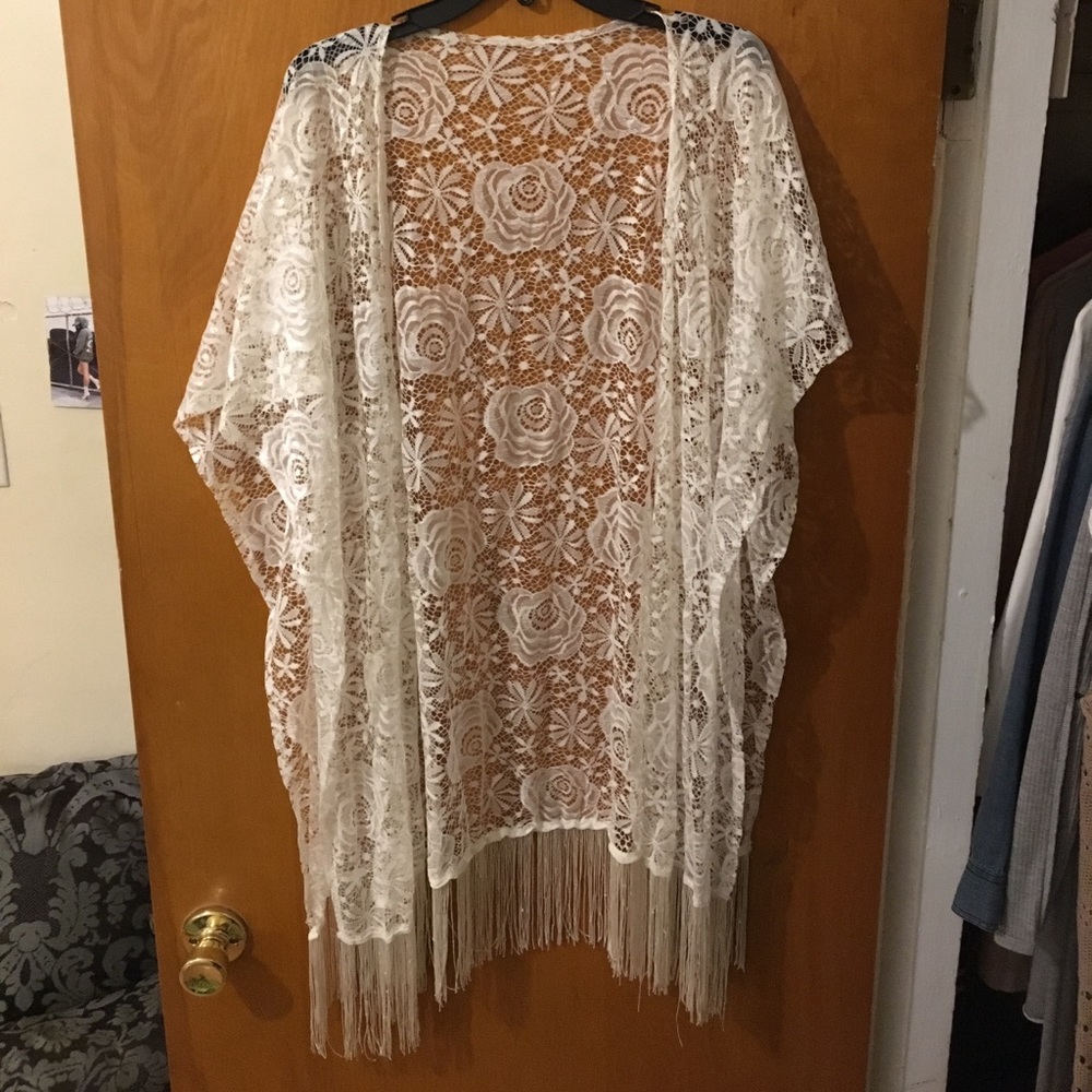 Lace throwover