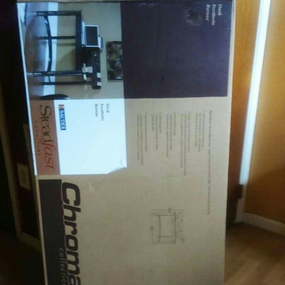 BRAND NEW STILL IN BOX, CHROMA COLLECTION COMPUTER - Picture 2 of 4