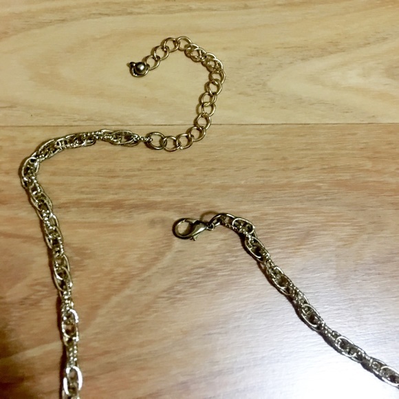 Gorgeous Pink Dangle Statement Necklace - Picture 4 of 5