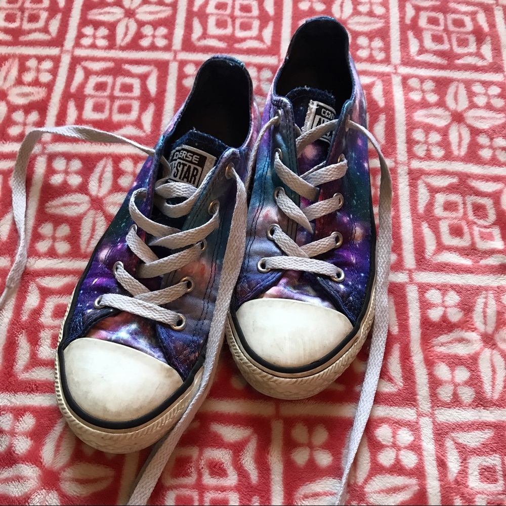 Galaxy Converse size 3