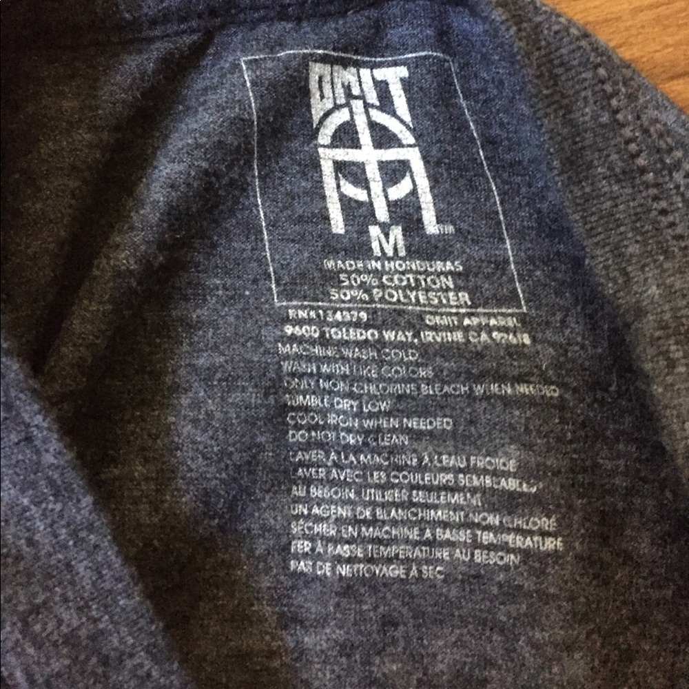 Omit tee - Picture 5 of 5