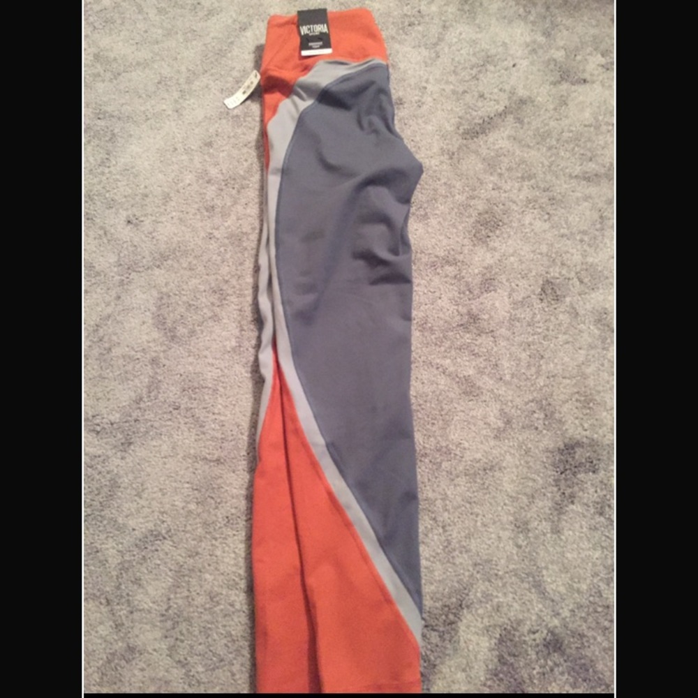 Victoria Secret Knockout Leggings
