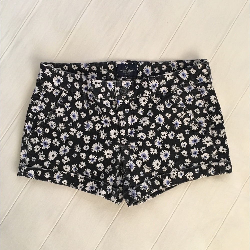 AMERICAN EAGLE / Midi Floral Short
