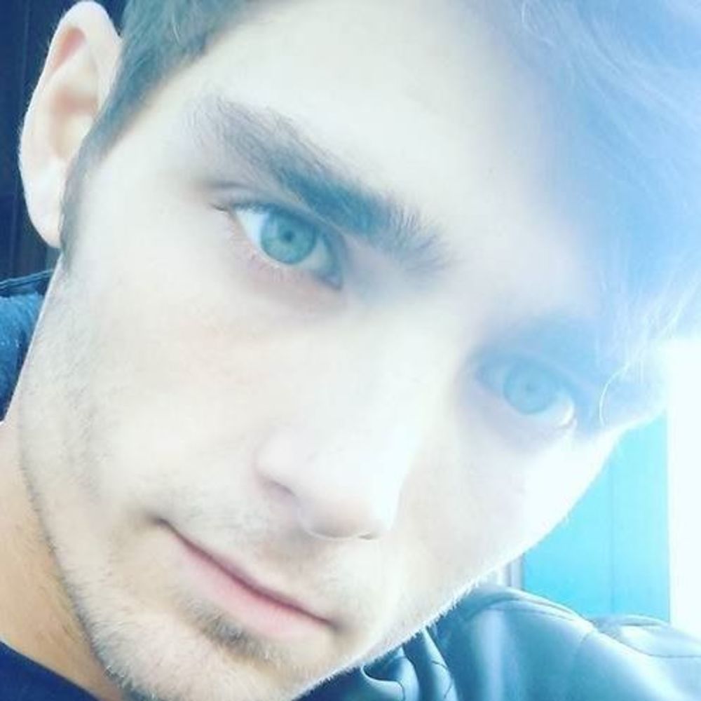 Meet your Posher, Drew