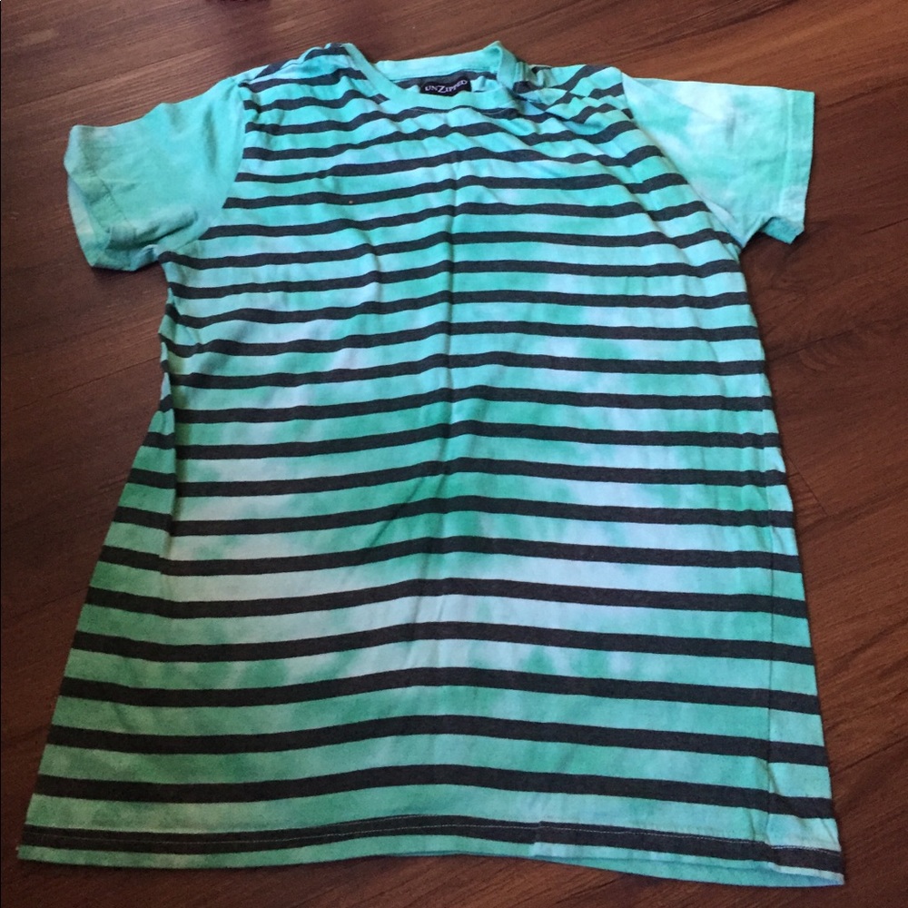 UnZipped tee