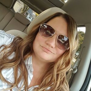 Meet your Posher, Stacy