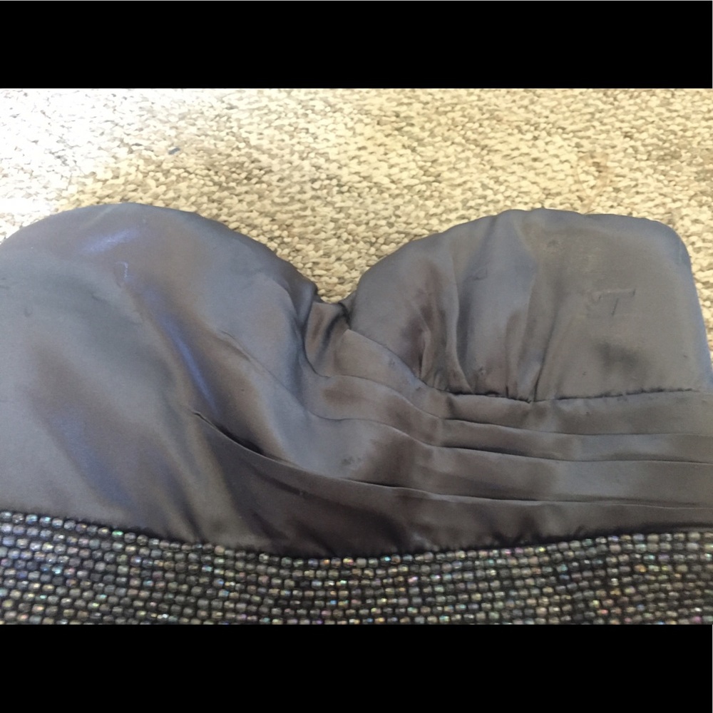 Dress - Picture 3 of 5