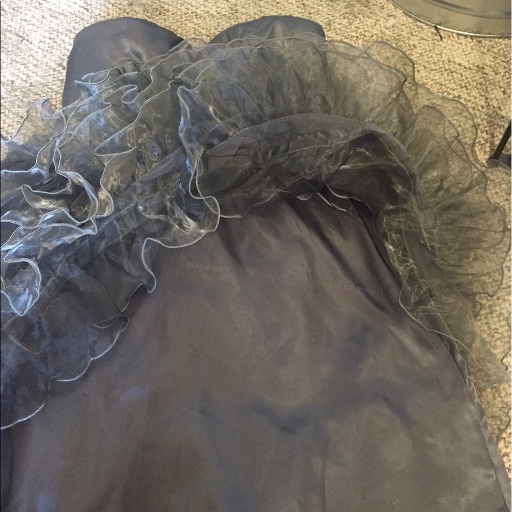 Dress - Picture 4 of 5