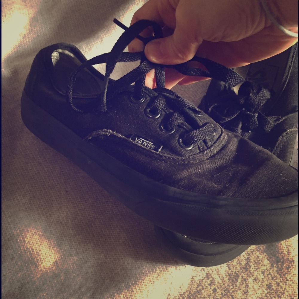 Vans Size 4 Black Lace-Ups Sneakers