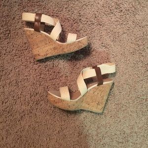 Adorable Steve Madden Wedges! Great condition!