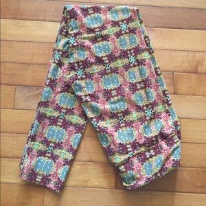 NWOT Lularoe OS Leggings