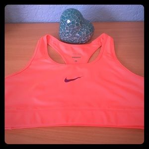 Nike Pro Sports Bra