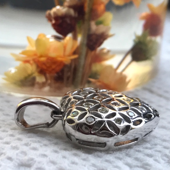 Beautiful 14K White Gold Diamond Heart Pendant - Picture 2 of 9