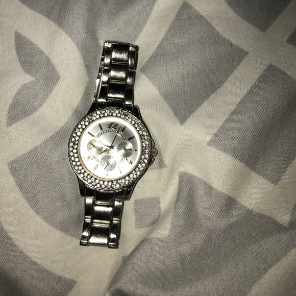 QUARTZ WATCH ⌚️!! - Picture 3 of 3