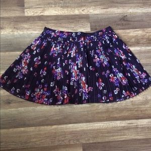 American Eagle brand skirt