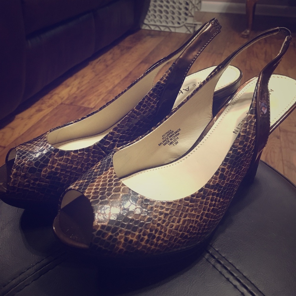 Beautiful Anne Klein peep toe sling backs